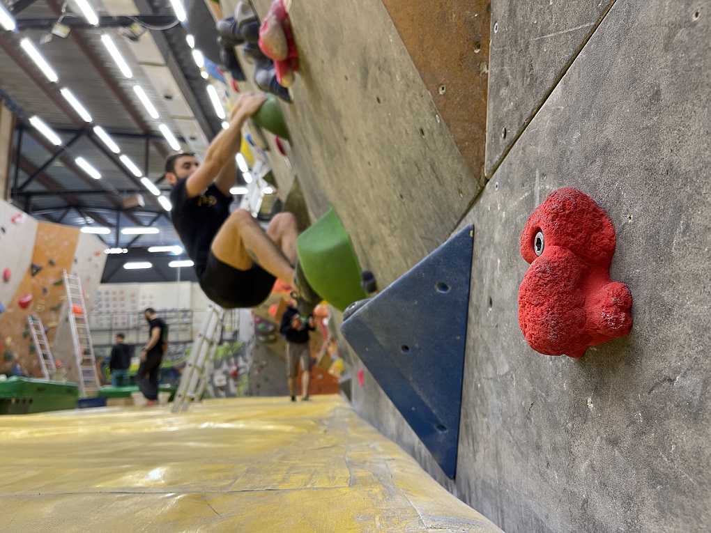 bouldering can be low risk, low difficulty 