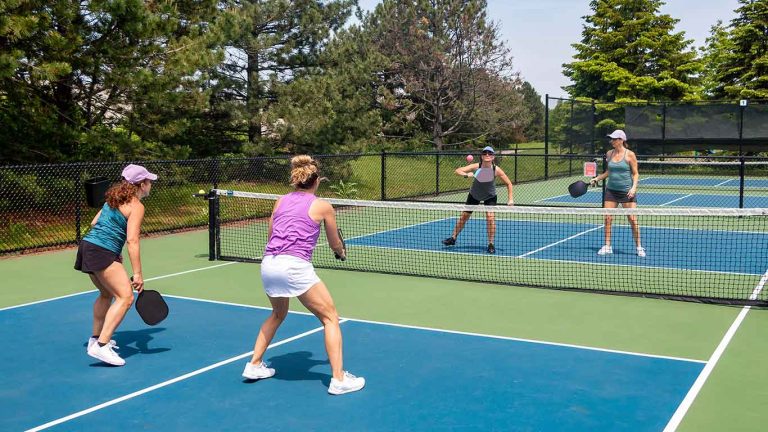 How Do You Play Pickleball