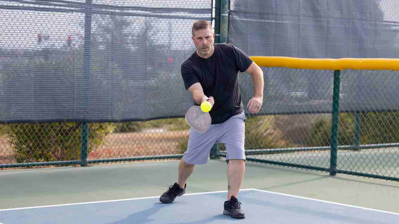 how many calories does pickleball burn