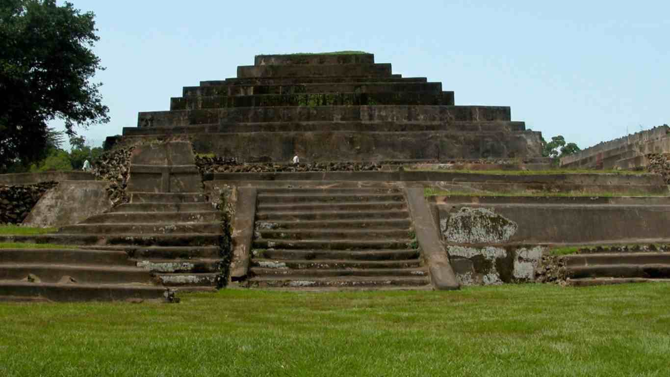 Mayan ruins of Tazumal