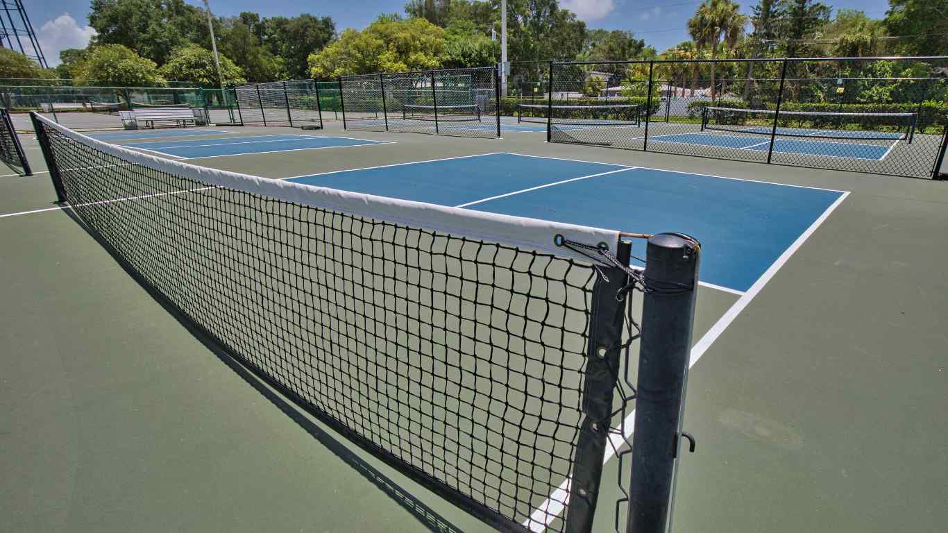 how much does it cost to build a pickleball court